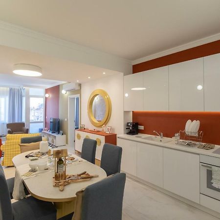 Vitosha Blvd 3-Bedroom, 2-Bathroom Lux Suite โซเฟีย ภายนอก รูปภาพ