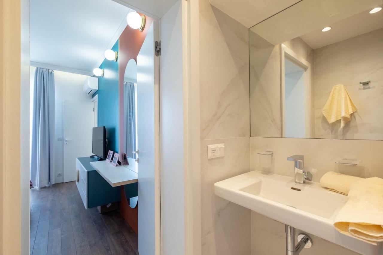 Vitosha Blvd 3-Bedroom, 2-Bathroom Lux Suite โซเฟีย ภายนอก รูปภาพ