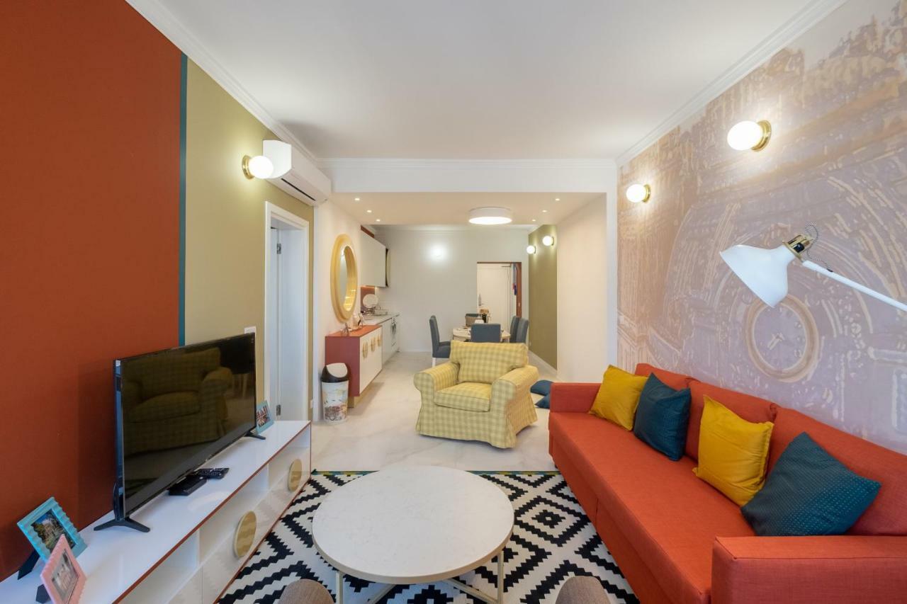 Vitosha Blvd 3-Bedroom, 2-Bathroom Lux Suite โซเฟีย ภายนอก รูปภาพ