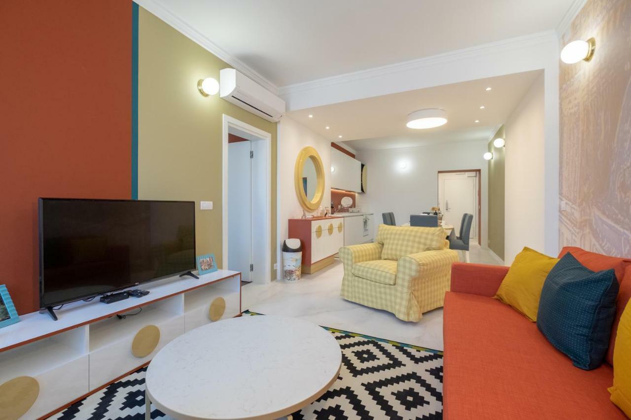 Vitosha Blvd 3-Bedroom, 2-Bathroom Lux Suite โซเฟีย ภายนอก รูปภาพ