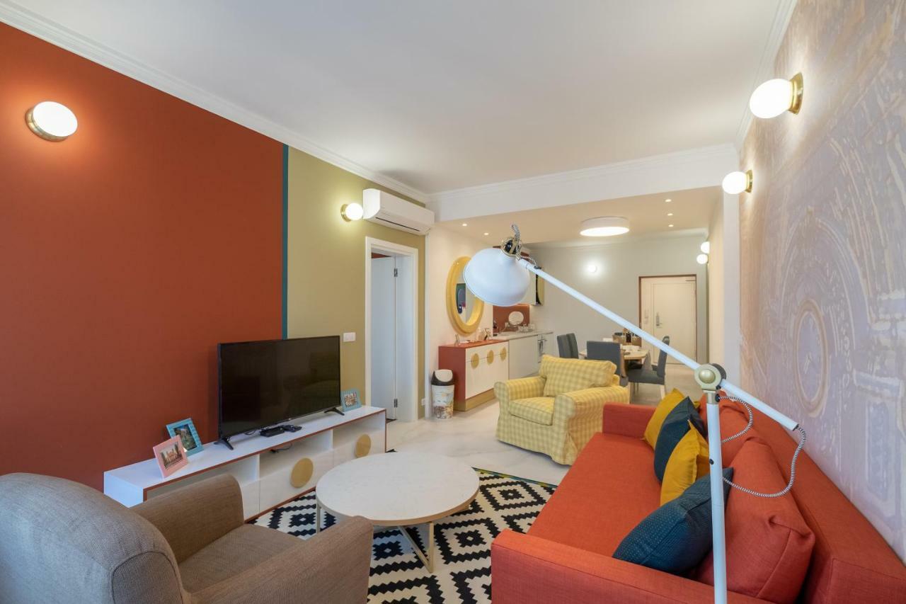 Vitosha Blvd 3-Bedroom, 2-Bathroom Lux Suite โซเฟีย ภายนอก รูปภาพ