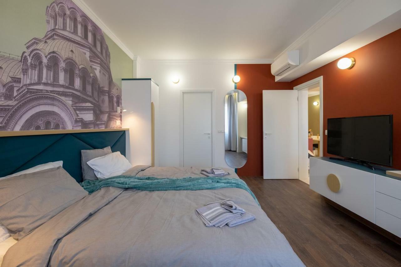 Vitosha Blvd 3-Bedroom, 2-Bathroom Lux Suite โซเฟีย ภายนอก รูปภาพ