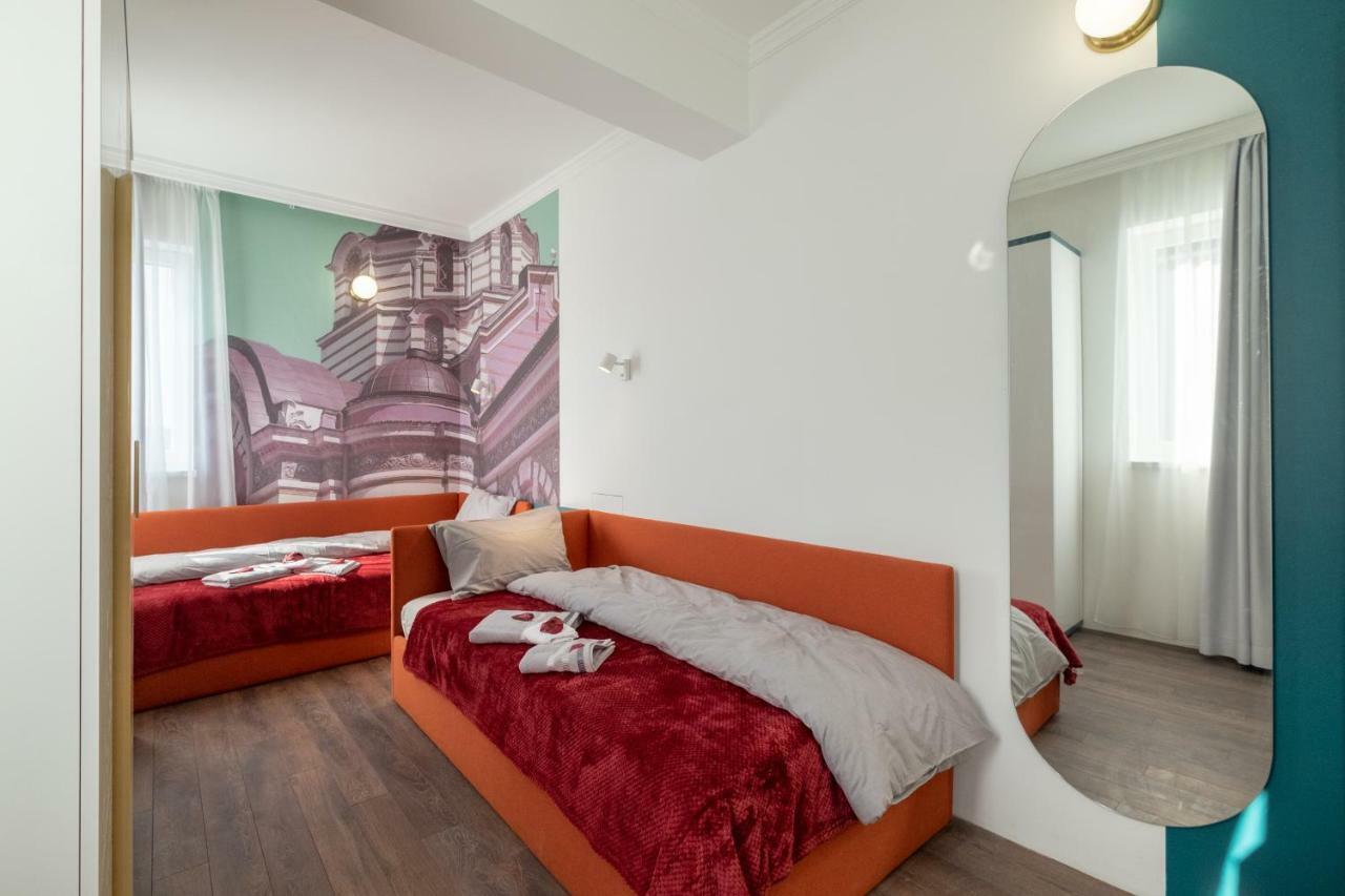 Vitosha Blvd 3-Bedroom, 2-Bathroom Lux Suite โซเฟีย ภายนอก รูปภาพ